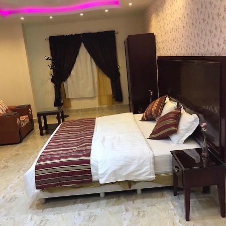 Dana North Aparthotel Al Qurayyat Exteriör bild