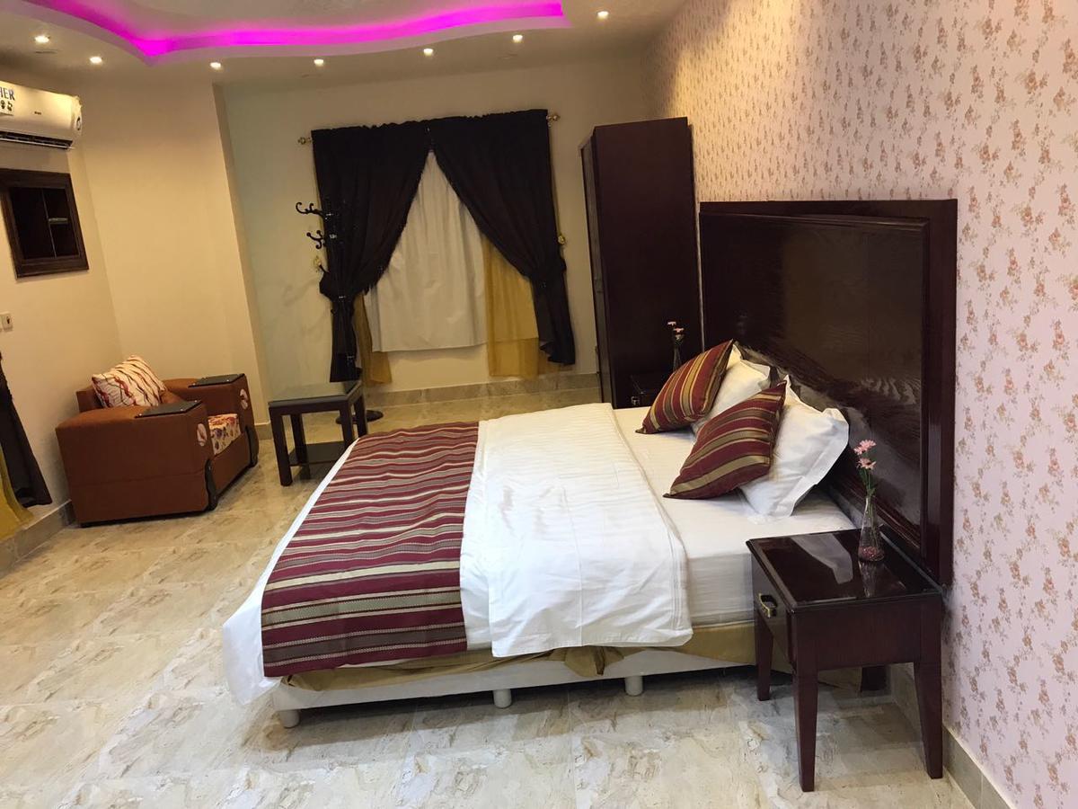 Dana North Aparthotel Al Qurayyat Exteriör bild